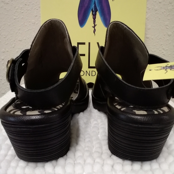 Fly London BNIB black wena leather sandals - Picture 5 of 10